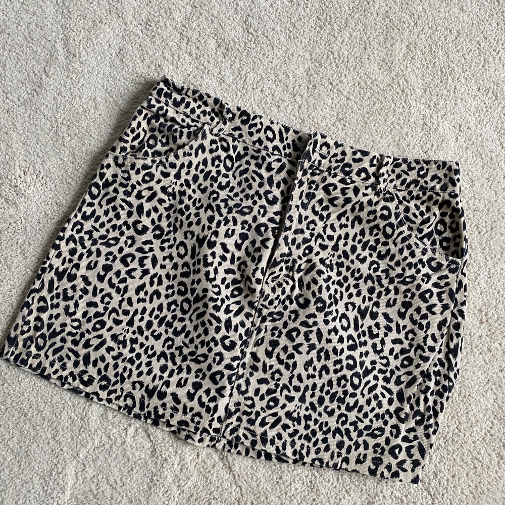 Leopard print denim mini skirt size L (8/10)